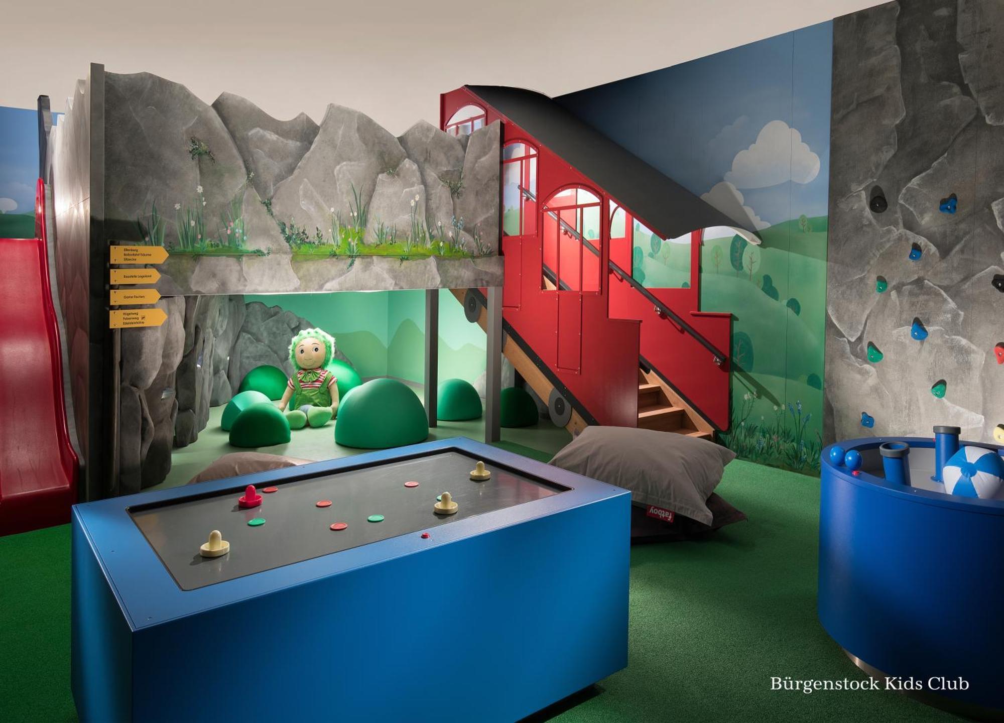 Buergenstock Hotel & Alpine Spa Esterno foto The children's club at the hotel