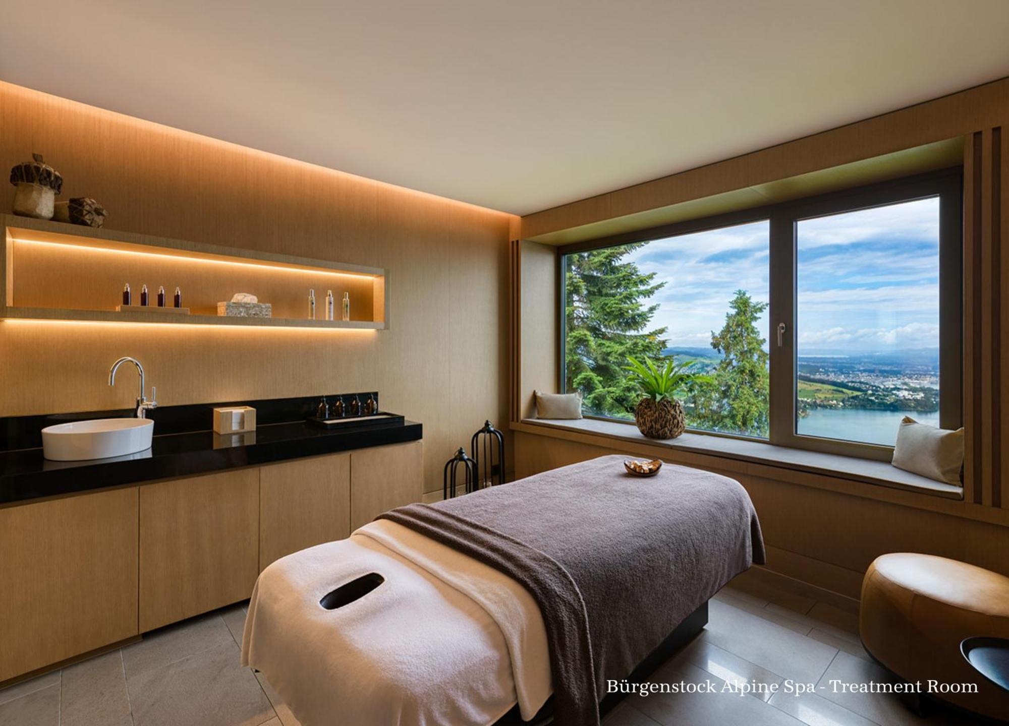 Buergenstock Hotel & Alpine Spa Esterno foto Treatment room at the spa